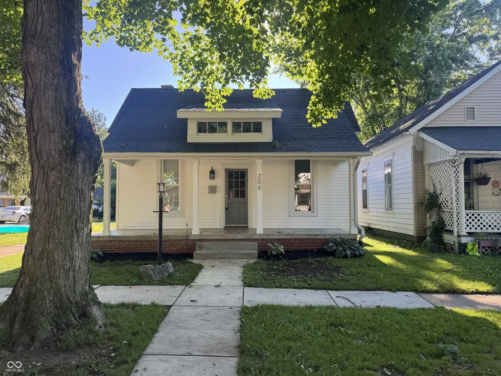 206 6th Street Covington IN 47932
