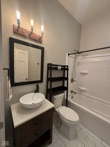206 6th Street Covington IN 47932