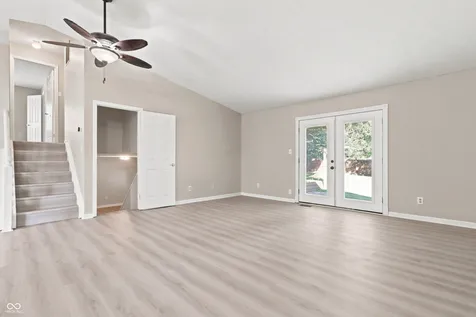 8536 Friendship Lane Indianapolis IN 46217