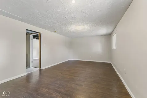 8536 Friendship Lane Indianapolis IN 46217