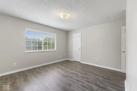 8536 Friendship Lane Indianapolis IN 46217