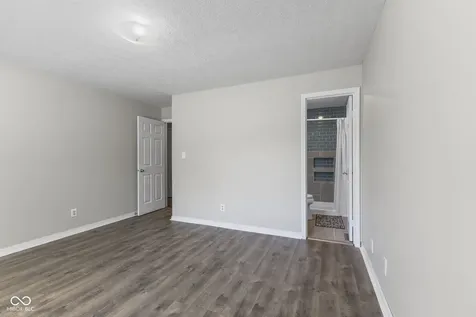 8536 Friendship Lane Indianapolis IN 46217