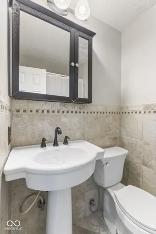 8536 Friendship Lane Indianapolis IN 46217
