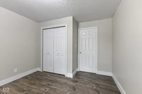 8536 Friendship Lane Indianapolis IN 46217