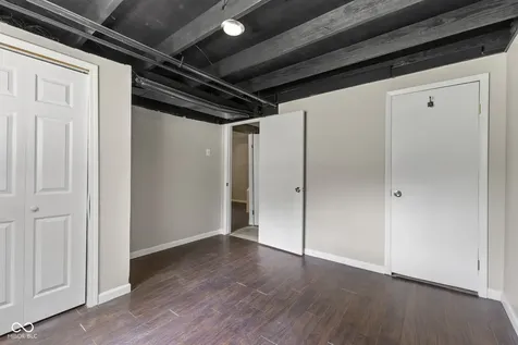 8536 Friendship Lane Indianapolis IN 46217