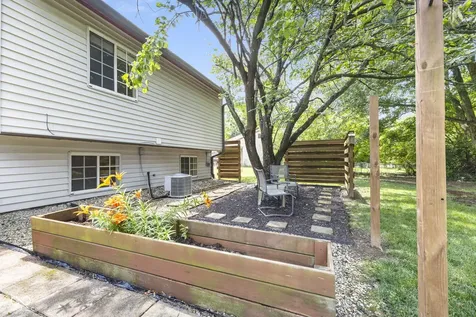 8536 Friendship Lane Indianapolis IN 46217