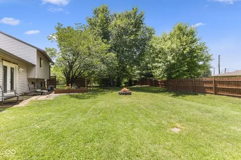 8536 Friendship Lane Indianapolis IN 46217