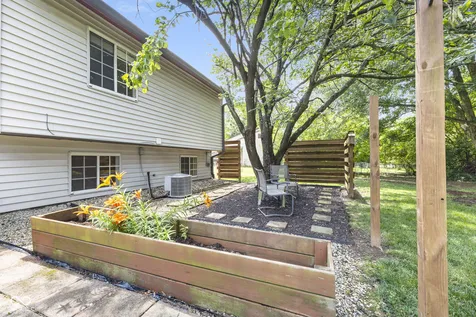 8536 Friendship Lane Indianapolis IN 46217