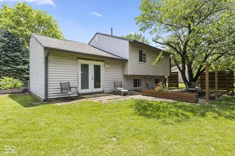 8536 Friendship Lane Indianapolis IN 46217
