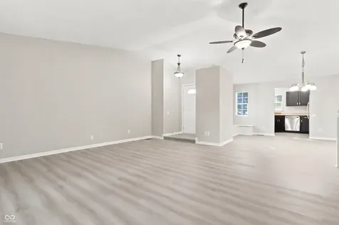 8536 Friendship Lane Indianapolis IN 46217