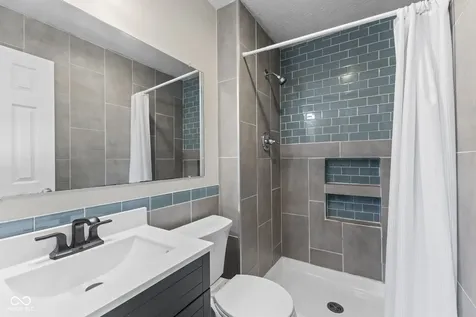 8536 Friendship Lane Indianapolis IN 46217