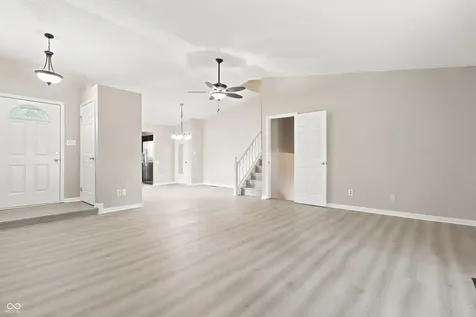 8536 Friendship Lane Indianapolis IN 46217