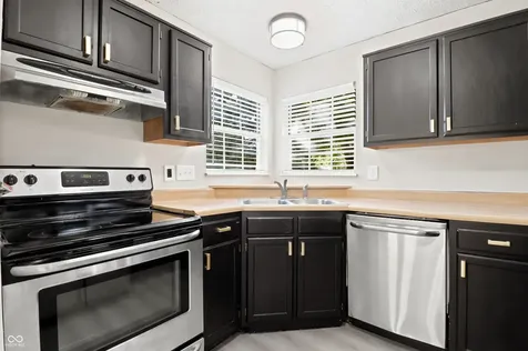 8536 Friendship Lane Indianapolis IN 46217