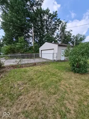 5329 E 34th Street Indianapolis IN 46218