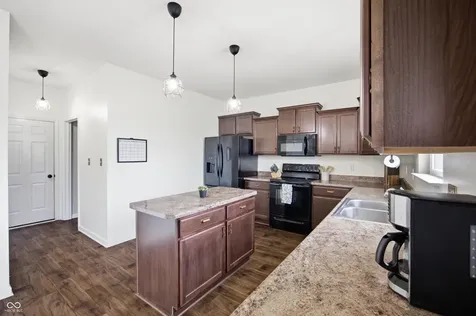 11755 Zander Drive Indianapolis IN 46235