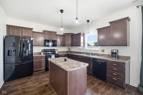 11755 Zander Drive Indianapolis IN 46235