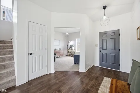 11755 Zander Drive Indianapolis IN 46235