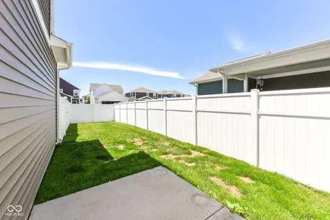 2606 Plano Drive Whitestown IN 46075
