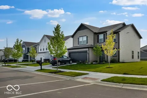 1854 Twelve Oaks Drive Shelbyville IN 46176
