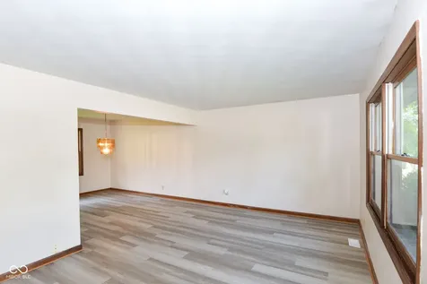 8129 Burn Court Indianapolis IN 46217