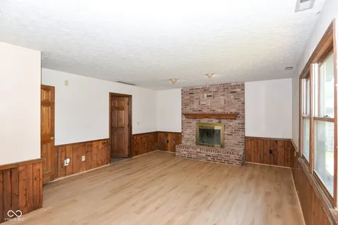 8129 Burn Court Indianapolis IN 46217
