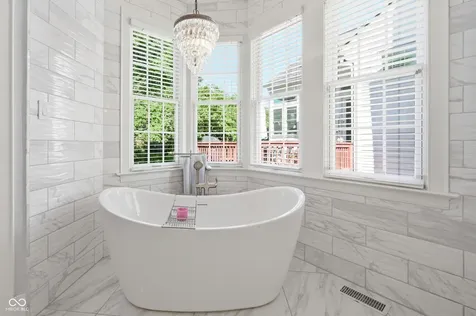 8058 Lynch Lane Indianapolis IN 46250