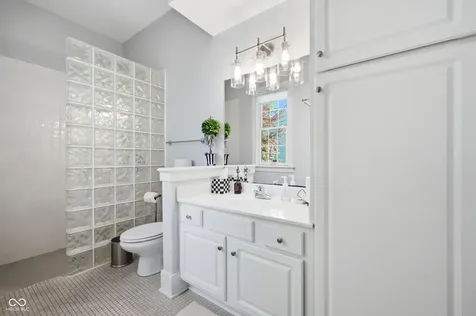 8058 Lynch Lane Indianapolis IN 46250