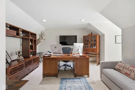 8058 Lynch Lane Indianapolis IN 46250