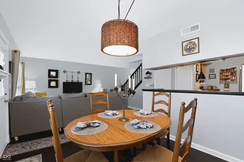 4212 Dahlia Indianapolis IN 46220
