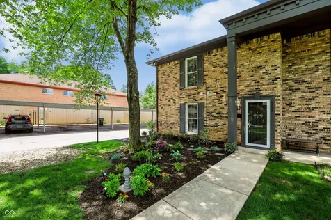 4212 Dahlia Indianapolis IN 46220