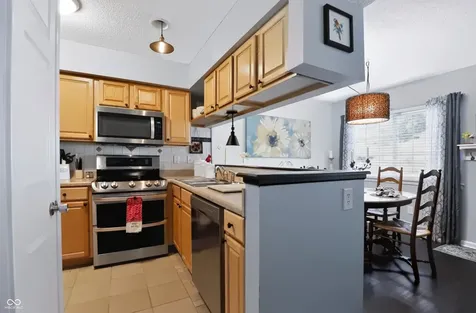 4212 Dahlia Indianapolis IN 46220