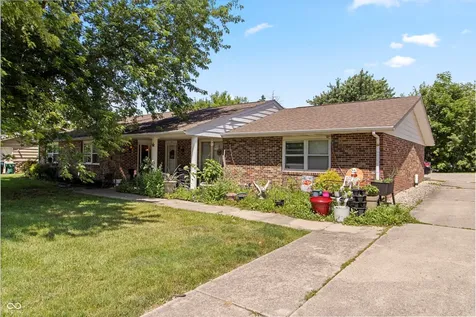 5308 5310 Hemlock Muncie IN 47306