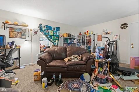 5308 5310 Hemlock Muncie IN 47306