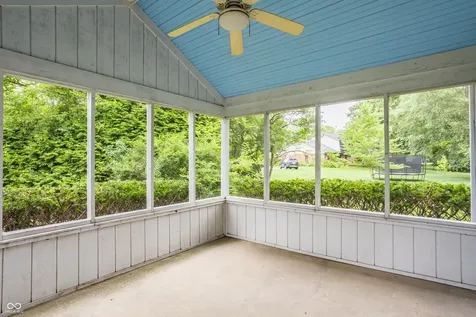 30 Cedar Mill Court Zionsville IN 46077