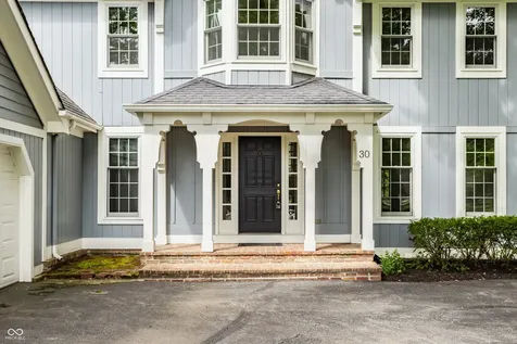30 Cedar Mill Court Zionsville IN 46077
