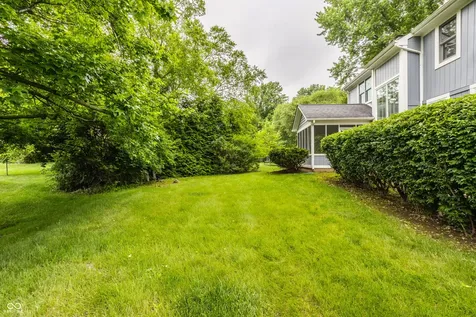30 Cedar Mill Court Zionsville IN 46077