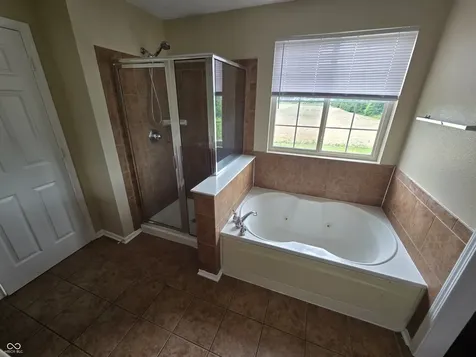 8005 Harshaw Drive Indianapolis IN 46239