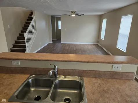 8005 Harshaw Drive Indianapolis IN 46239