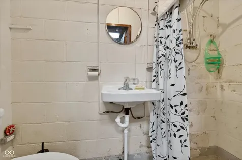 1112 W Wabash Avenue Crawfordsville IN 47933