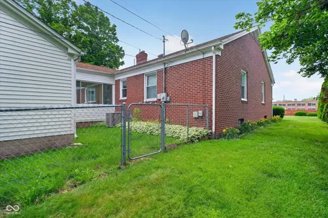 1112 W Wabash Avenue Crawfordsville IN 47933