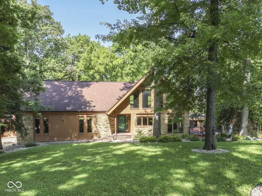 6796 Travis Place Greenwood IN 46143