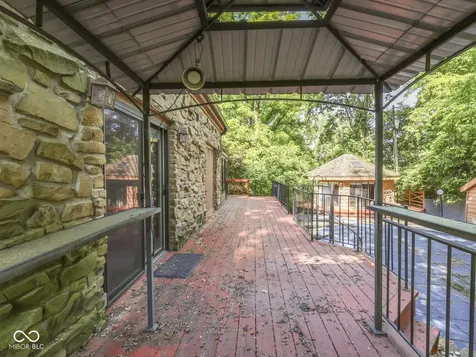 6796 Travis Place Greenwood IN 46143