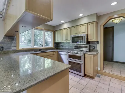 6796 Travis Place Greenwood IN 46143