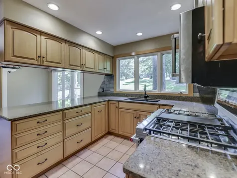 6796 Travis Place Greenwood IN 46143
