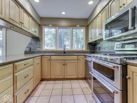 6796 Travis Place Greenwood IN 46143