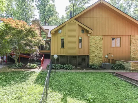 6796 Travis Place Greenwood IN 46143