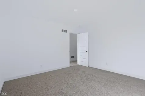 2746 Salem Place Greenwood IN 46143