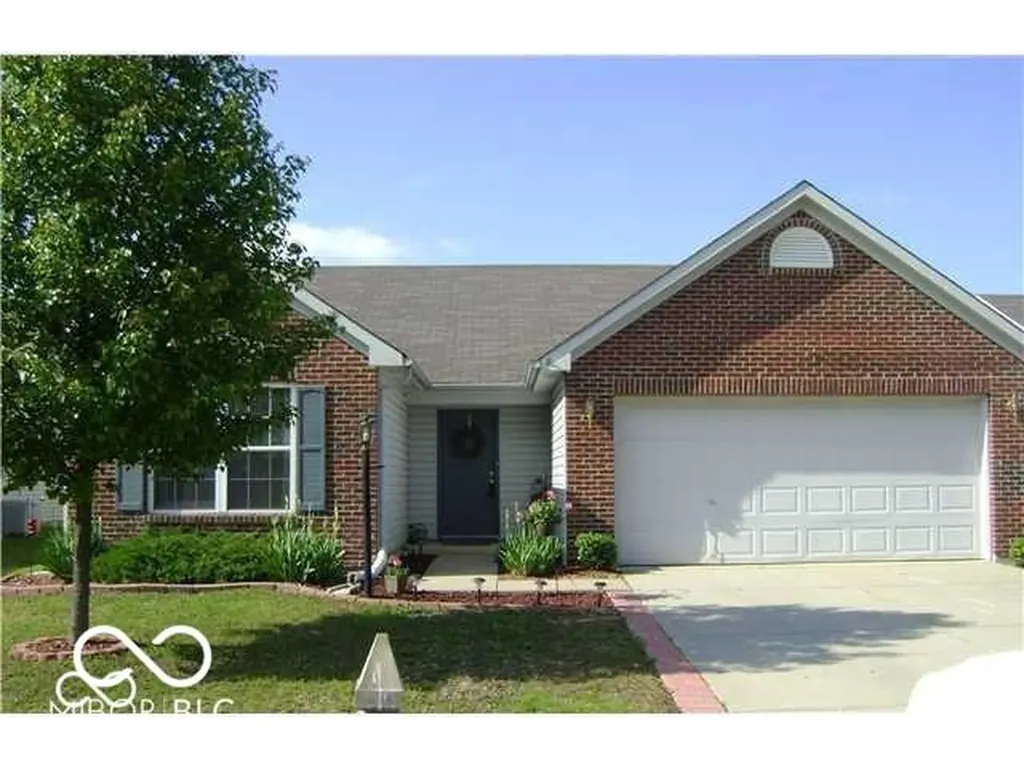 5850 Woodcote Drive Indianapolis IN 46221