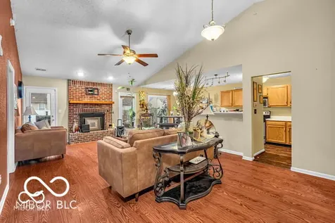 5850 Woodcote Drive Indianapolis IN 46221