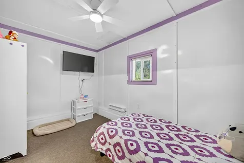 221 Della Road Columbus IN 47203